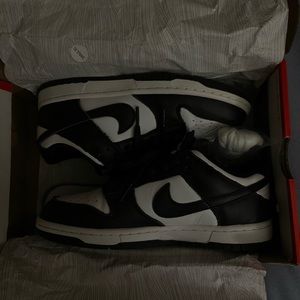 Nike Low Dunk Black & White (GS 6)